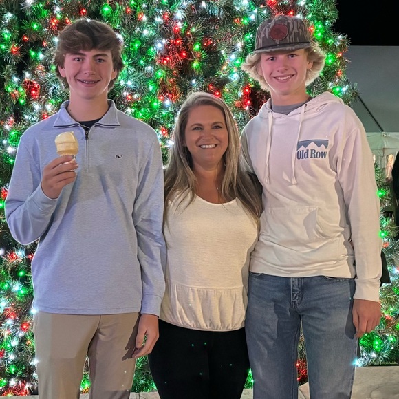 Meet your Posher, Crystal - Picture 1 of 1